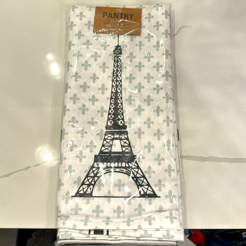 Eiffel towel and plaid kitchen towels - set of 4